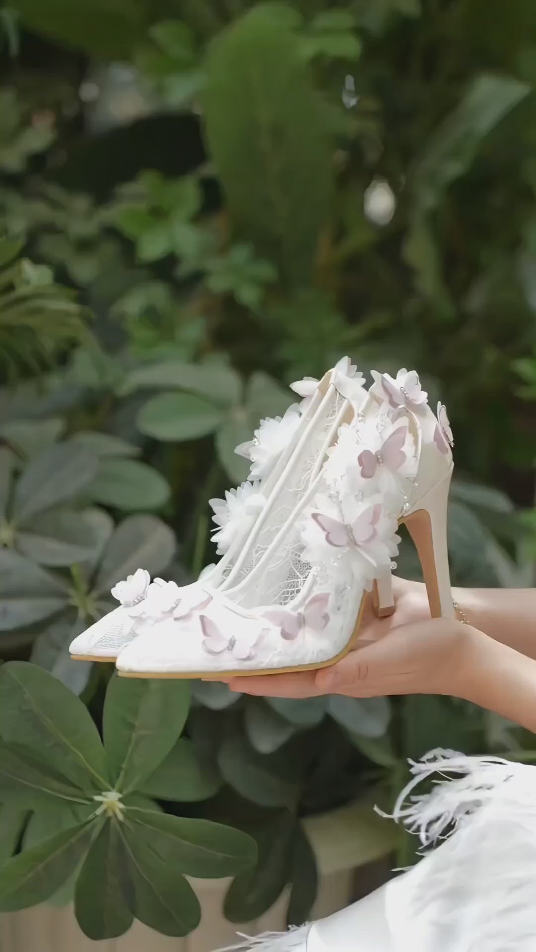 Pembe Kelebekli Beyaz Dantel Gelin Stiletto