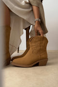 Clara Western Boots – Camel Suede