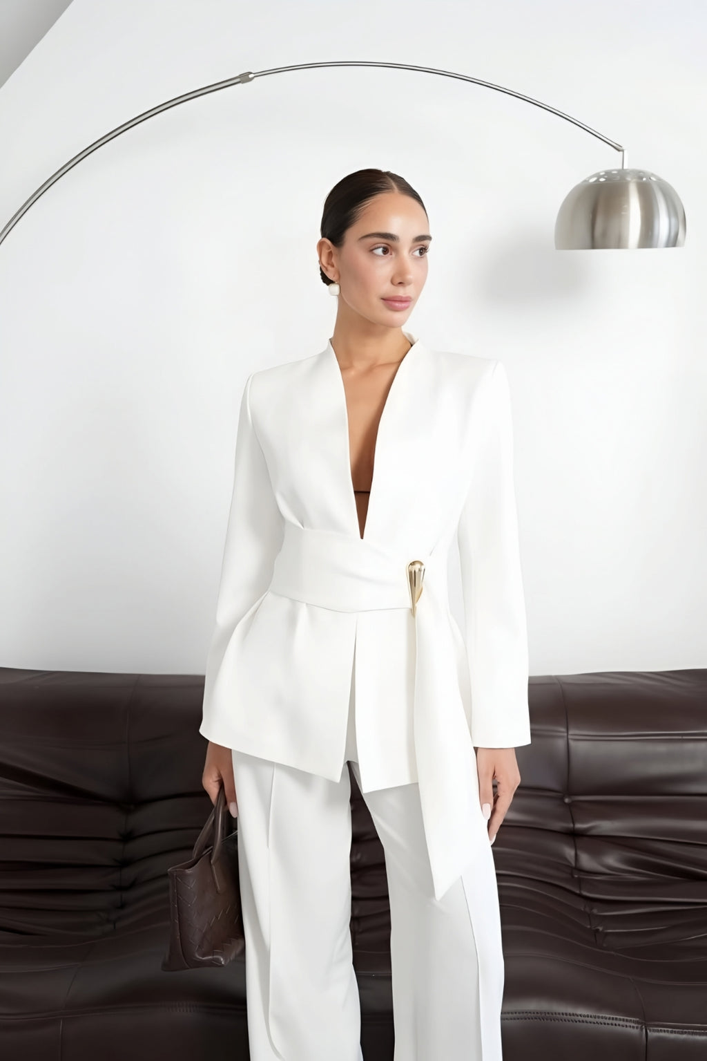 Monaco Lumière Signature Look – Premium White Tailored Suit & Sity Genuine Leather Gold Stiletto Bundle