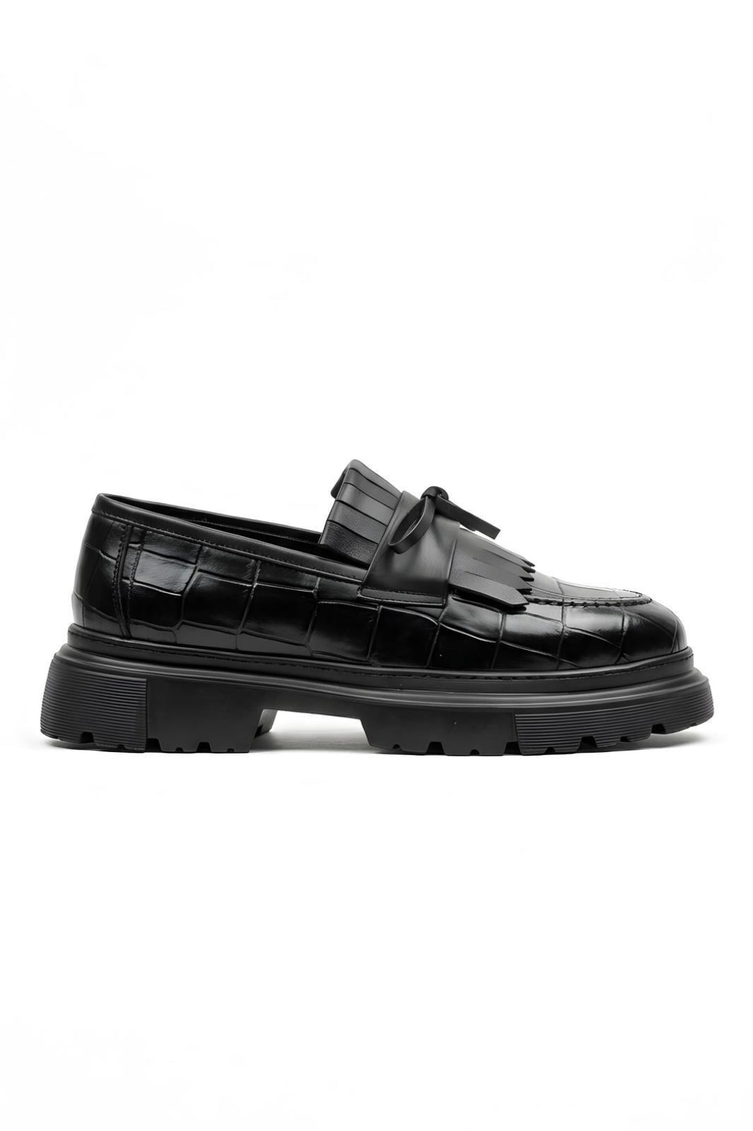 Siyah Kroko Baskılı Püsküllü Loafer