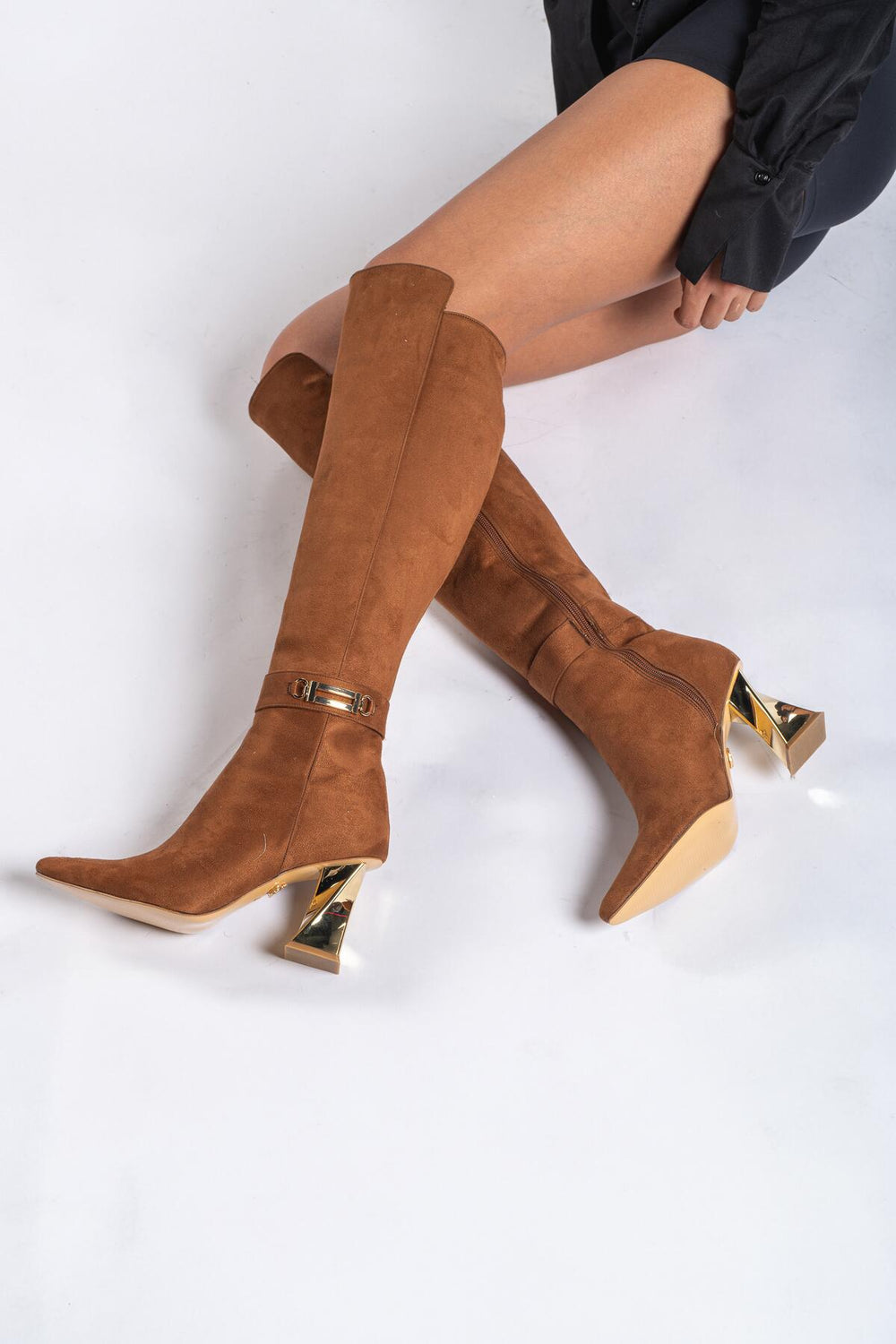 Norevia Buckle-Detail Knee-High Boots – Brown