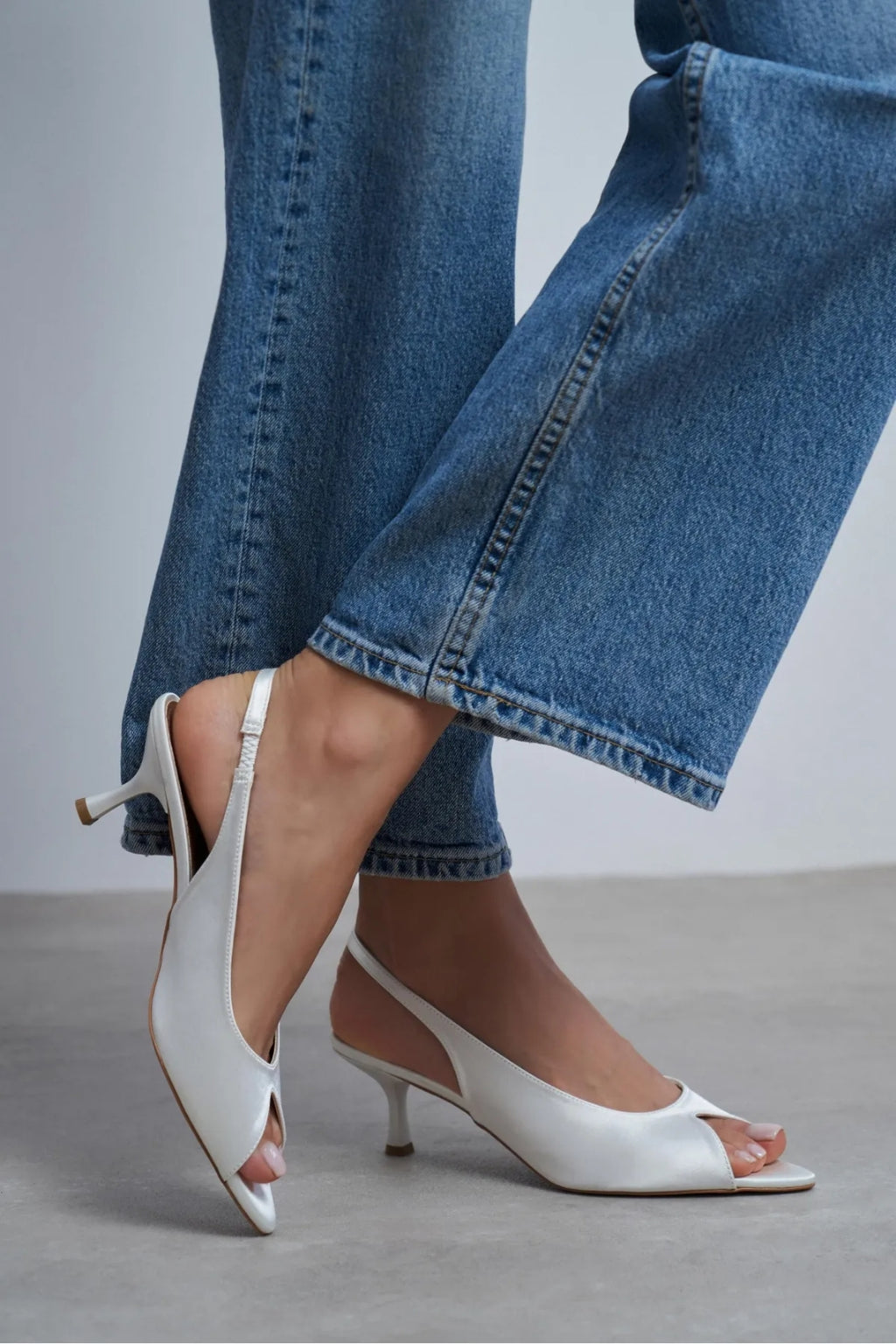 Aurelia Satin Peep-Toe Slingback Kitten Heels – Pearl Satin