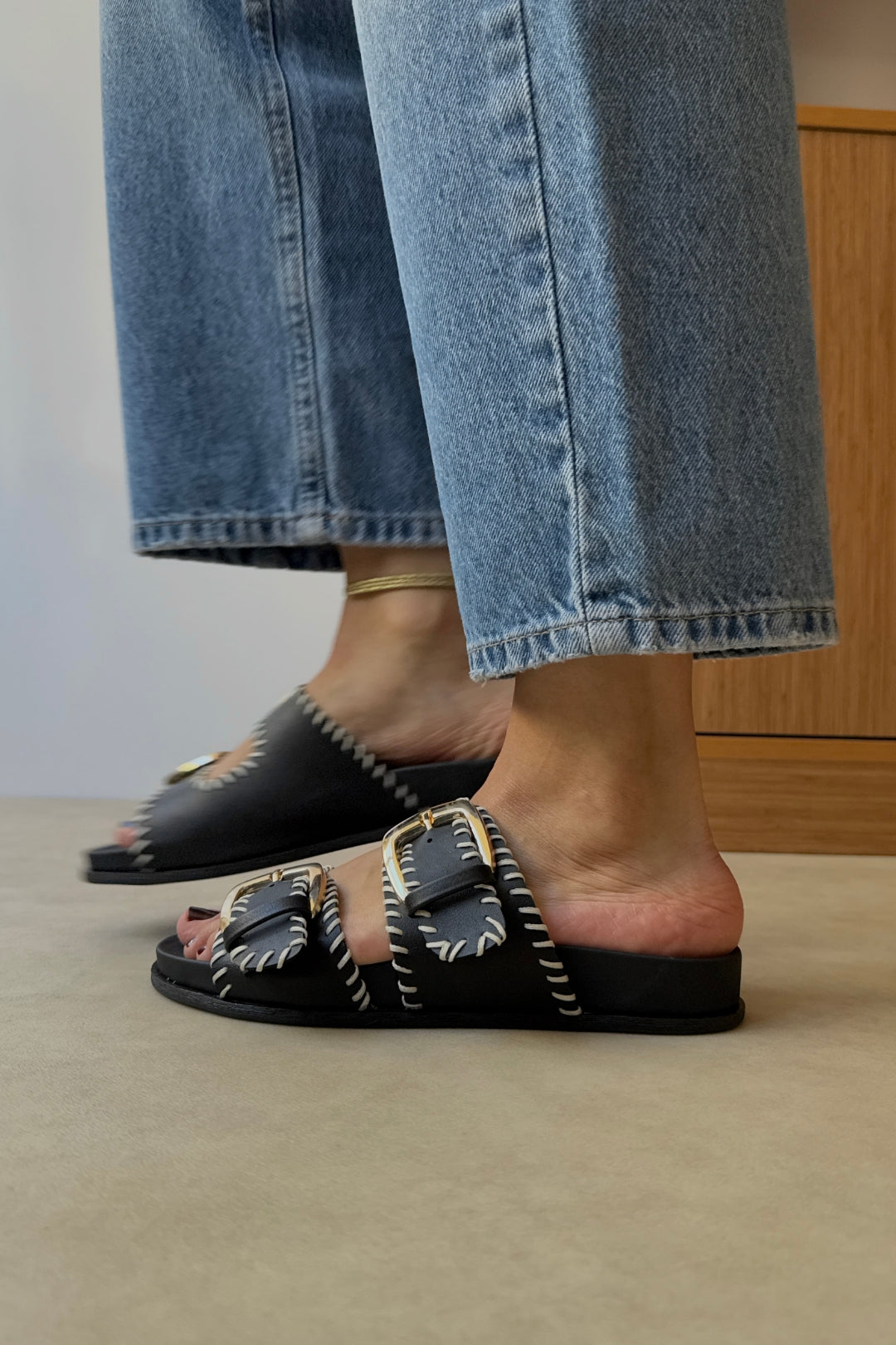 Women's Double Buckle Slippers with Contrast Stitching - Black