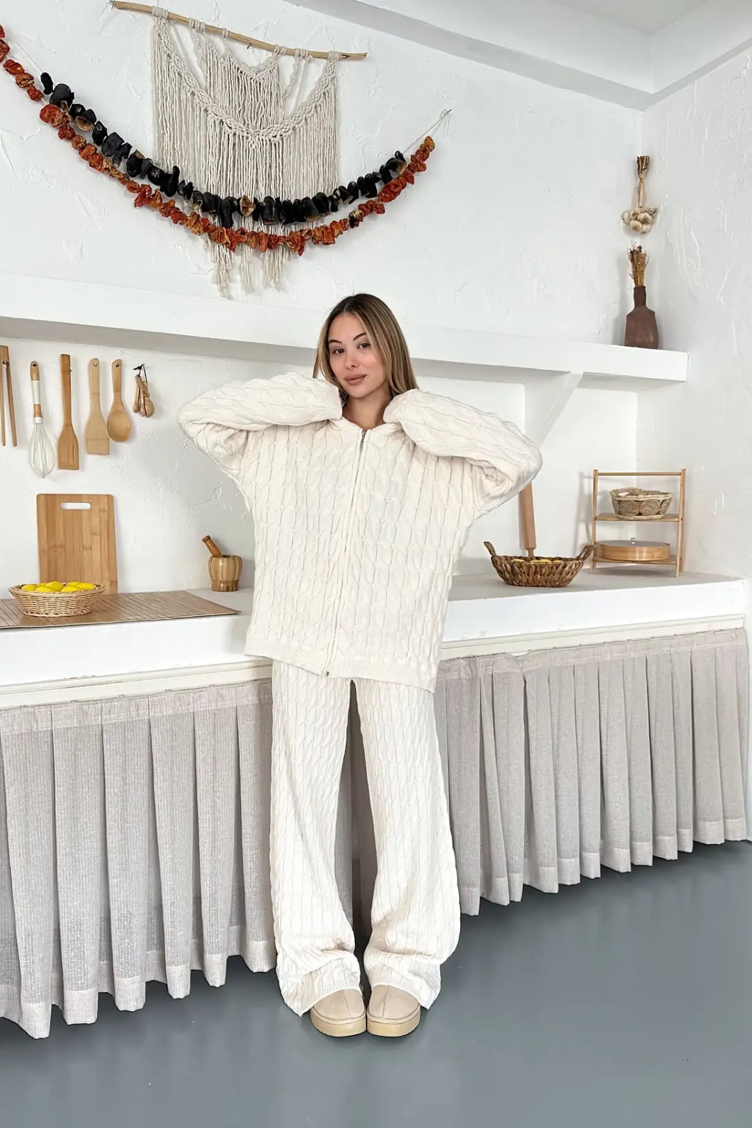 Briar Cable Knit Hooded Two-Piece Set – Light Brown