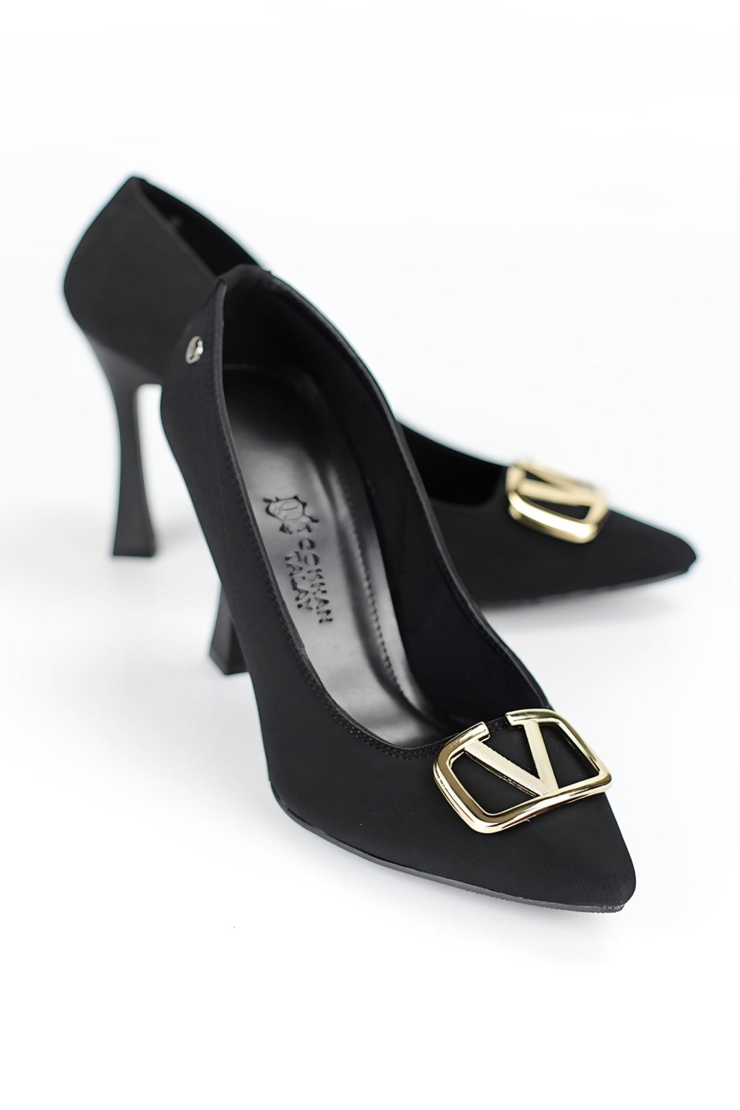 Camille Esnek Yumuşak Kaymaz Taban (10 cm) V Tokalı Kadın Topuklu Ayakkabı – Siyah Süet