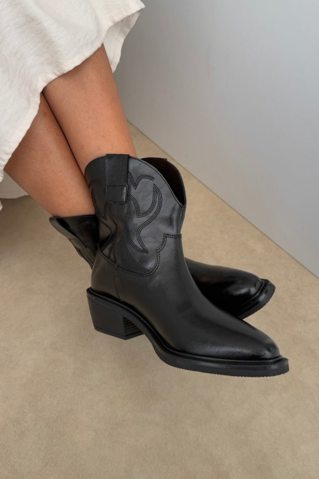 Clara Western Boots – Black Suede