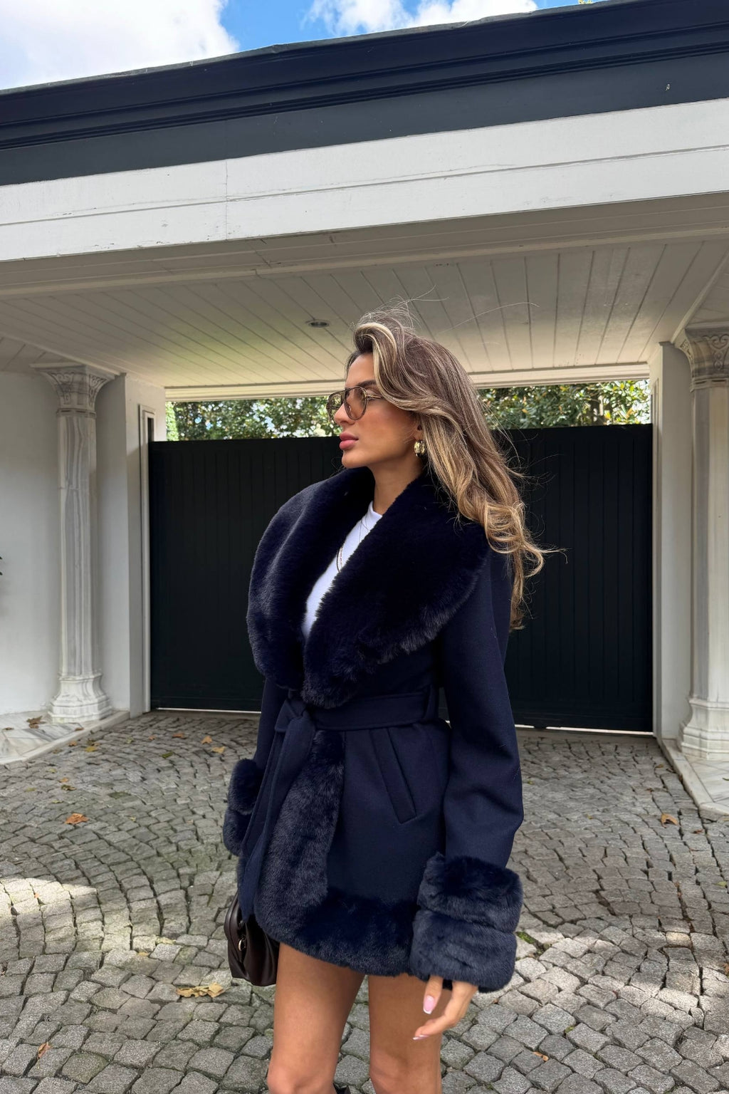 Maelis Faux Fur Trim Belted Coat – Navy