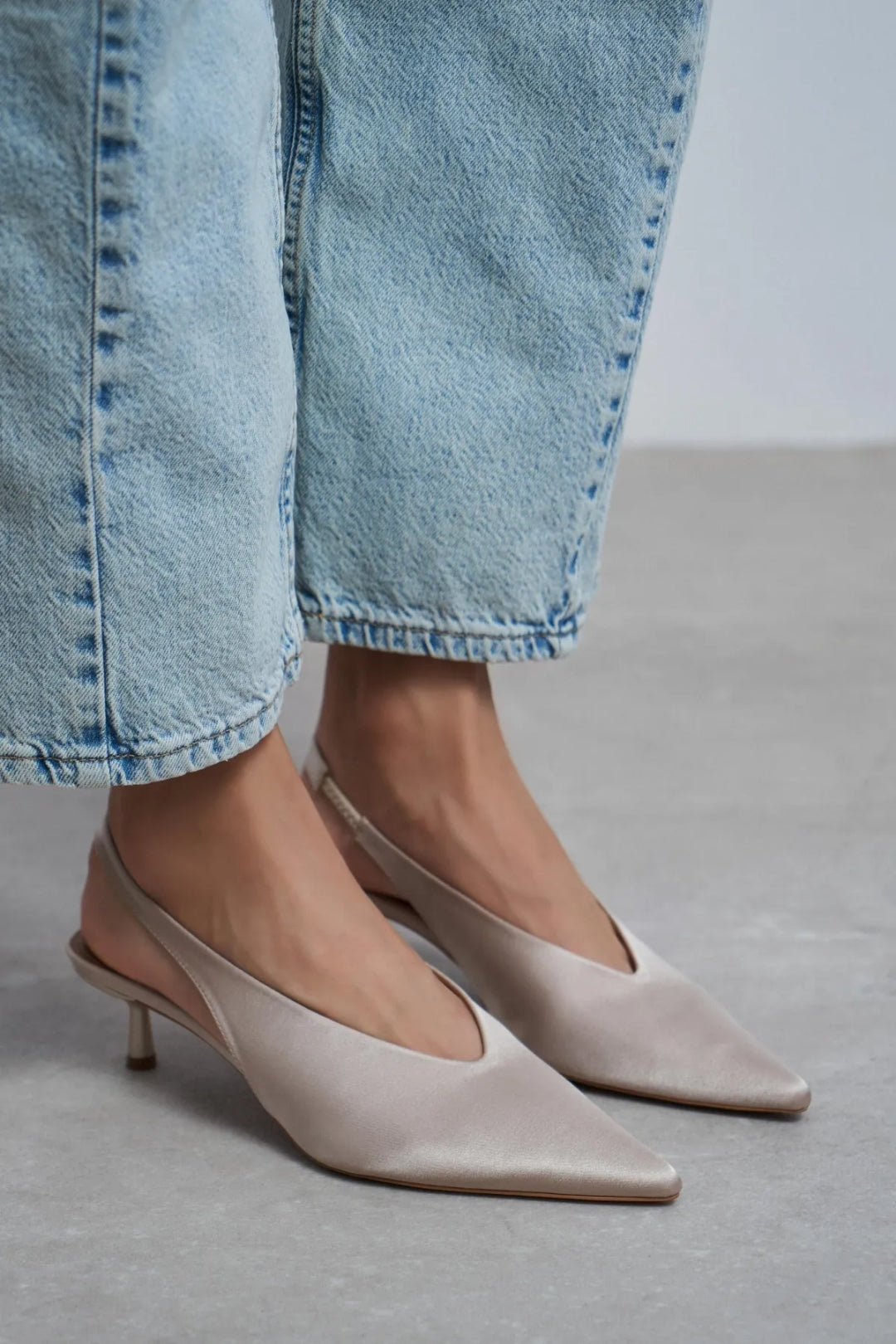 Wilson Slingback Satin Kitten Heels – Red