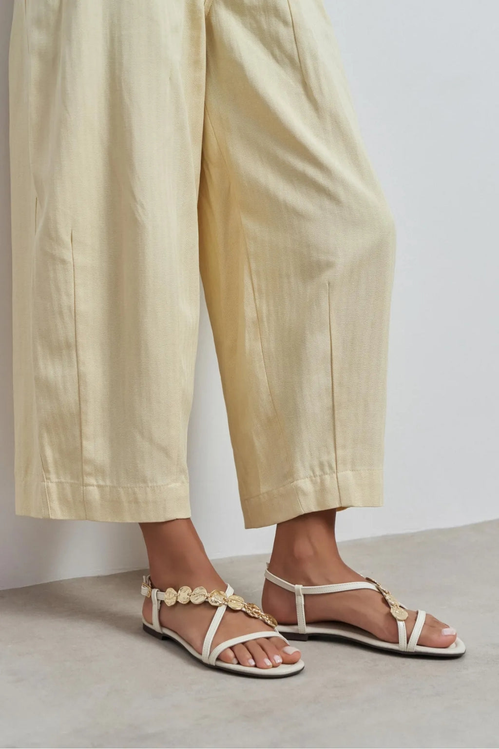 Amalfi Gold Medallion Flat Sandals – Beige