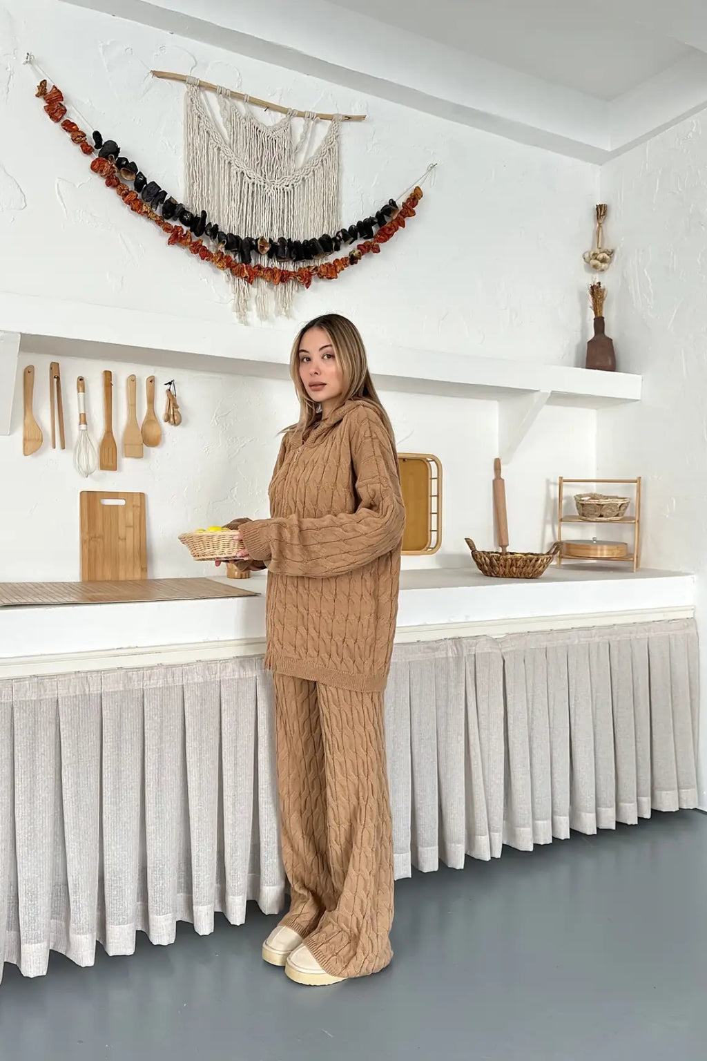 Briar Cable Knit Hooded Two-Piece Set – Light Brown