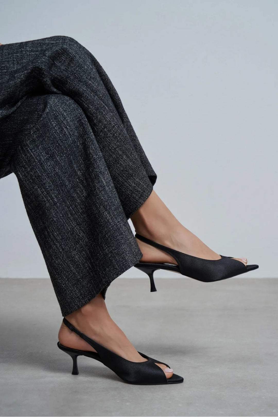 Aurelia Satin Peep-Toe Slingback Kitten Heels – Pearl Satin