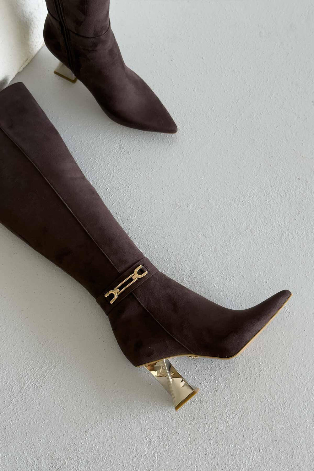 Norevia Buckle-Detail Knee-High Boots – Brown