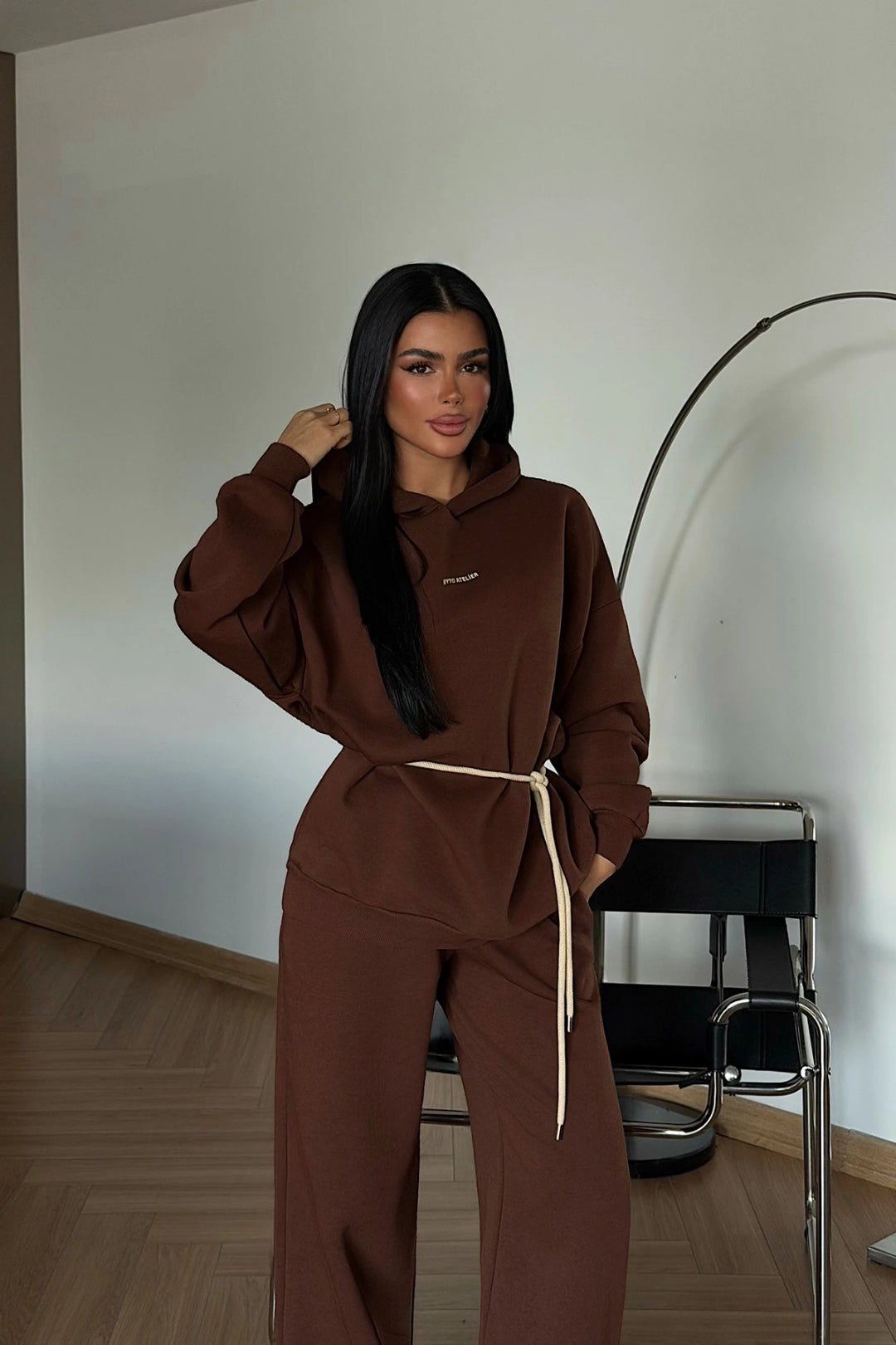 Cavielle Contrast-Tie Hoodie & Wide-Leg Tracksuit Set – Brown