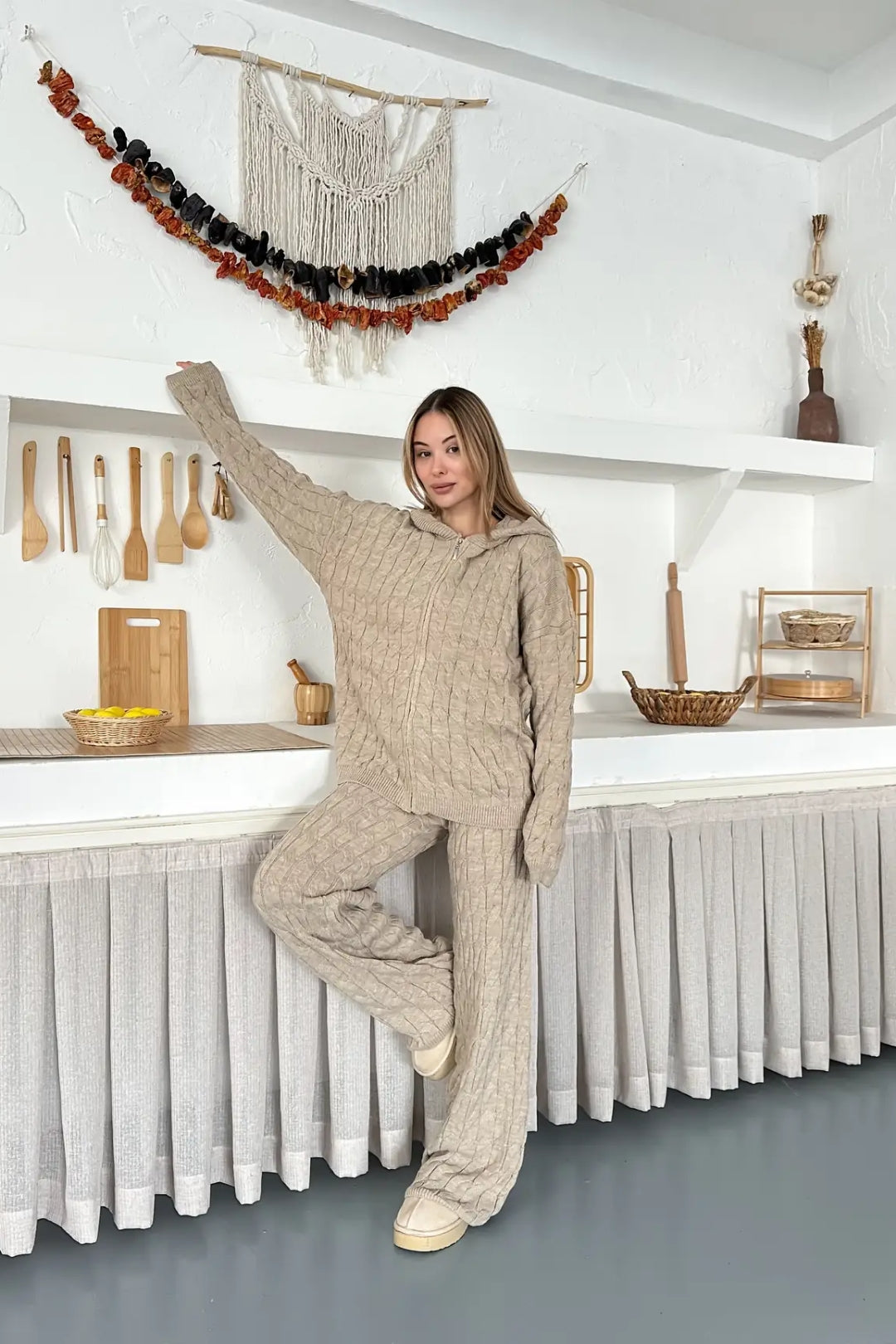 Briar Cable Knit Hooded Two-Piece Set – Light Brown