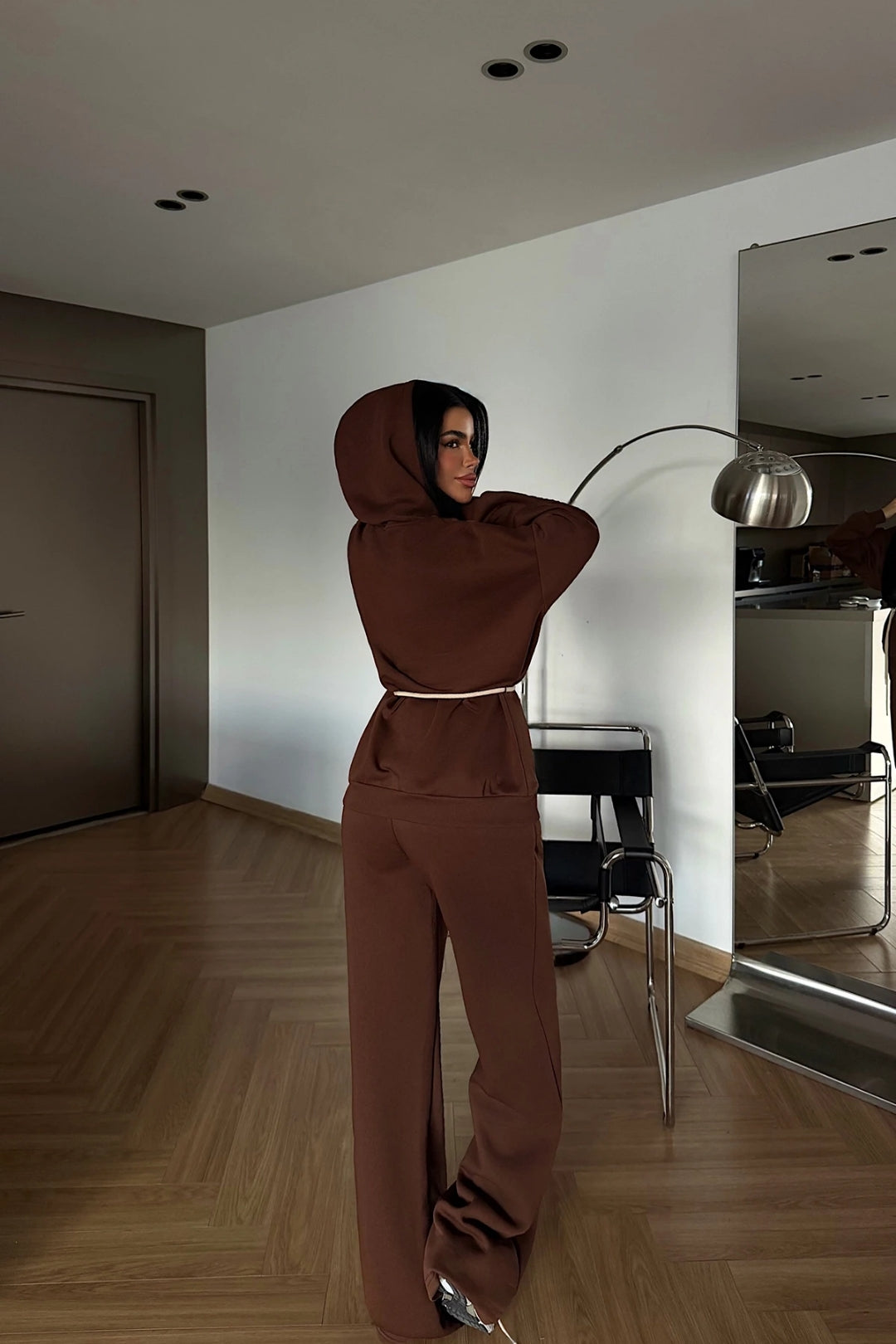 Cavielle Contrast-Tie Hoodie & Wide-Leg Tracksuit Set – Brown