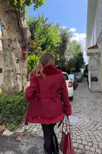 Saskia Suni Kürk Detaylı Kemerli Ceket – Kırmızı