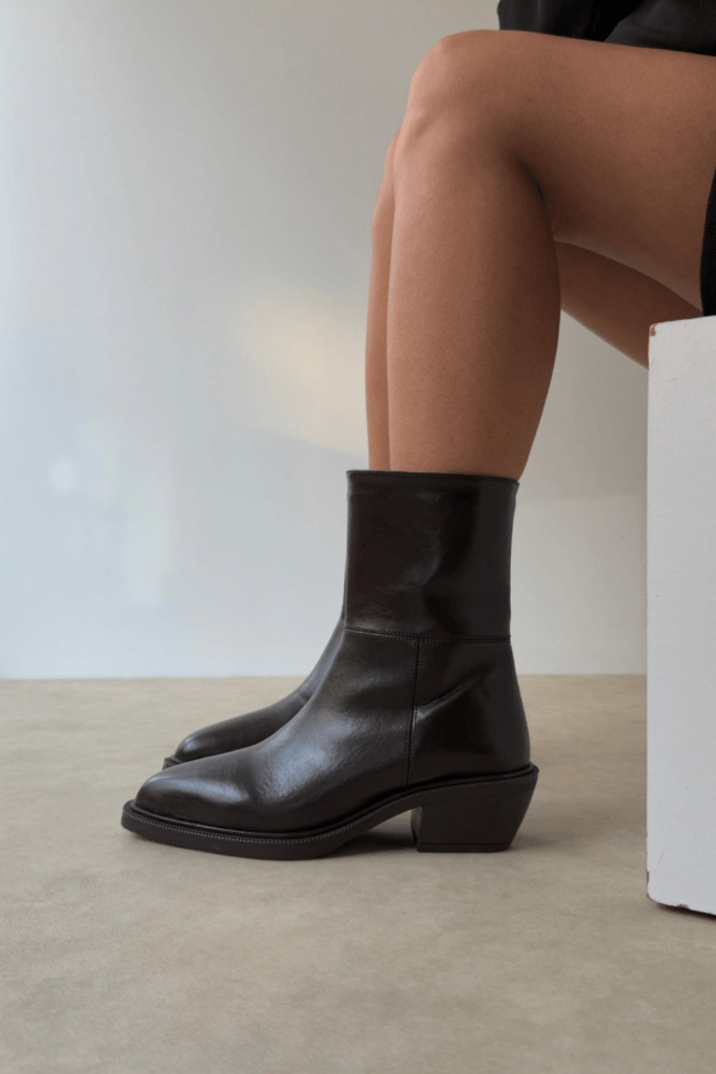 Arielle Short Western Boots – Black Croc