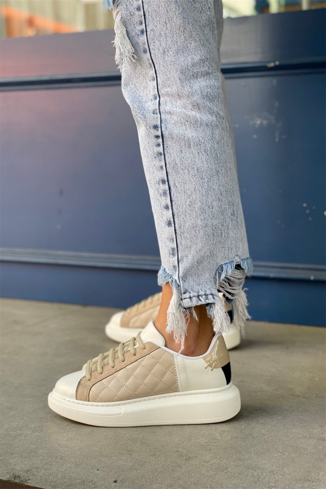 Waffle Sole Kapitone Kadın Sneaker Serisi - Siyah