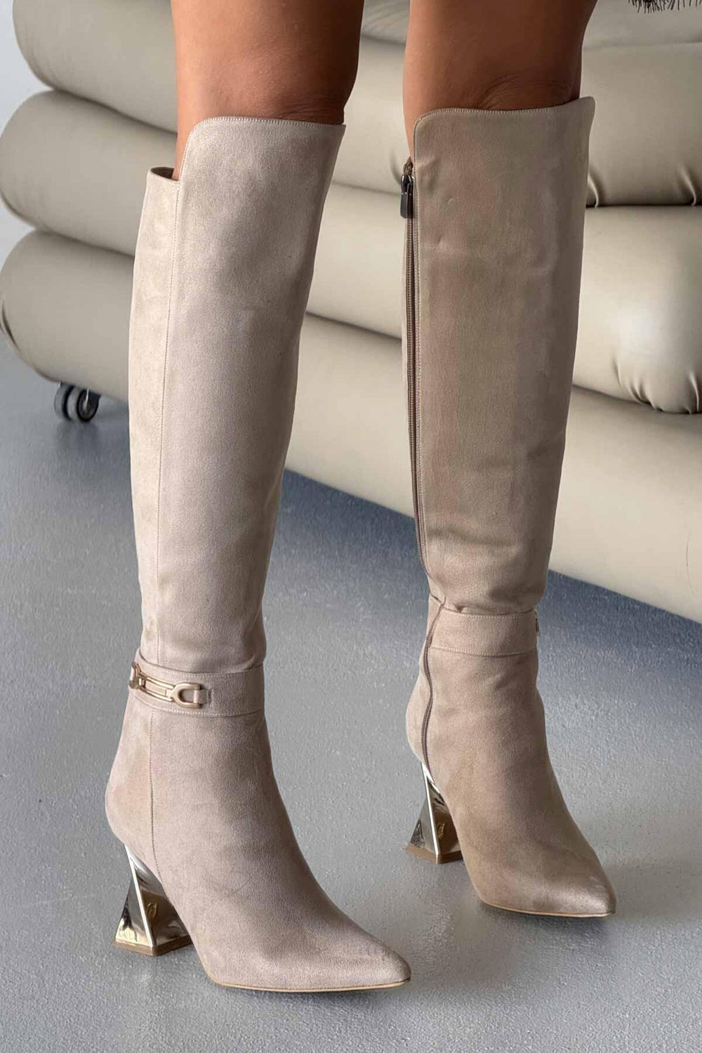 Norevia Buckle-Detail Knee-High Boots – Brown