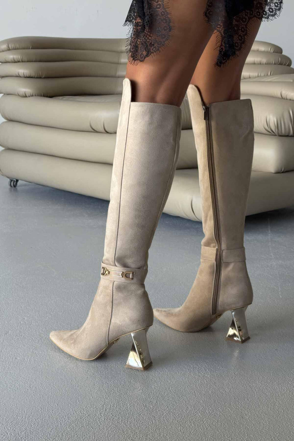 Norevia Buckle-Detail Knee-High Boots – Brown
