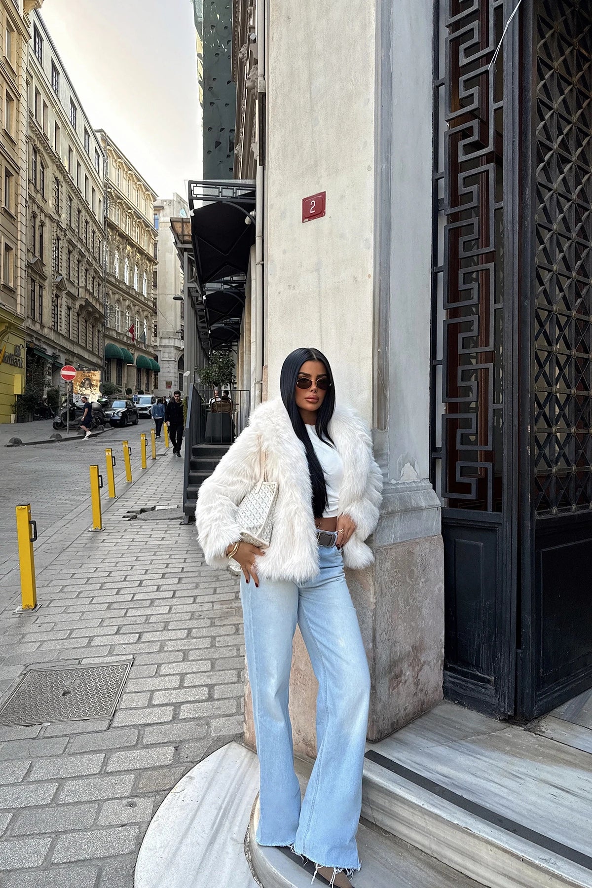 Rufina Luxe Faux Fur Jacket – Cream