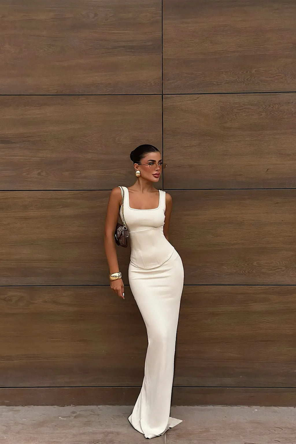 Nivellea Sculpted Corset Maxi Dress – Light Grey
