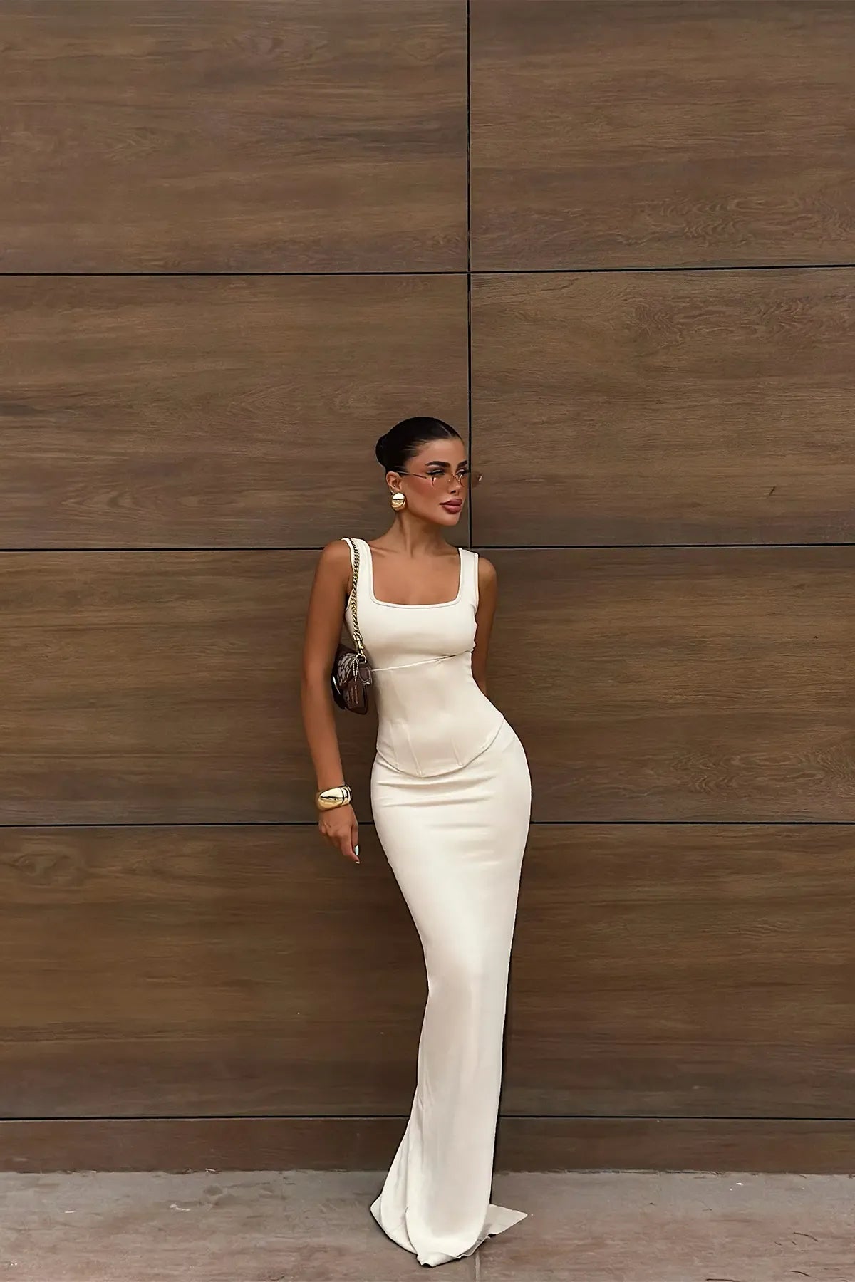 Nivellea Sculpted Corset Maxi Dress – Light Grey
