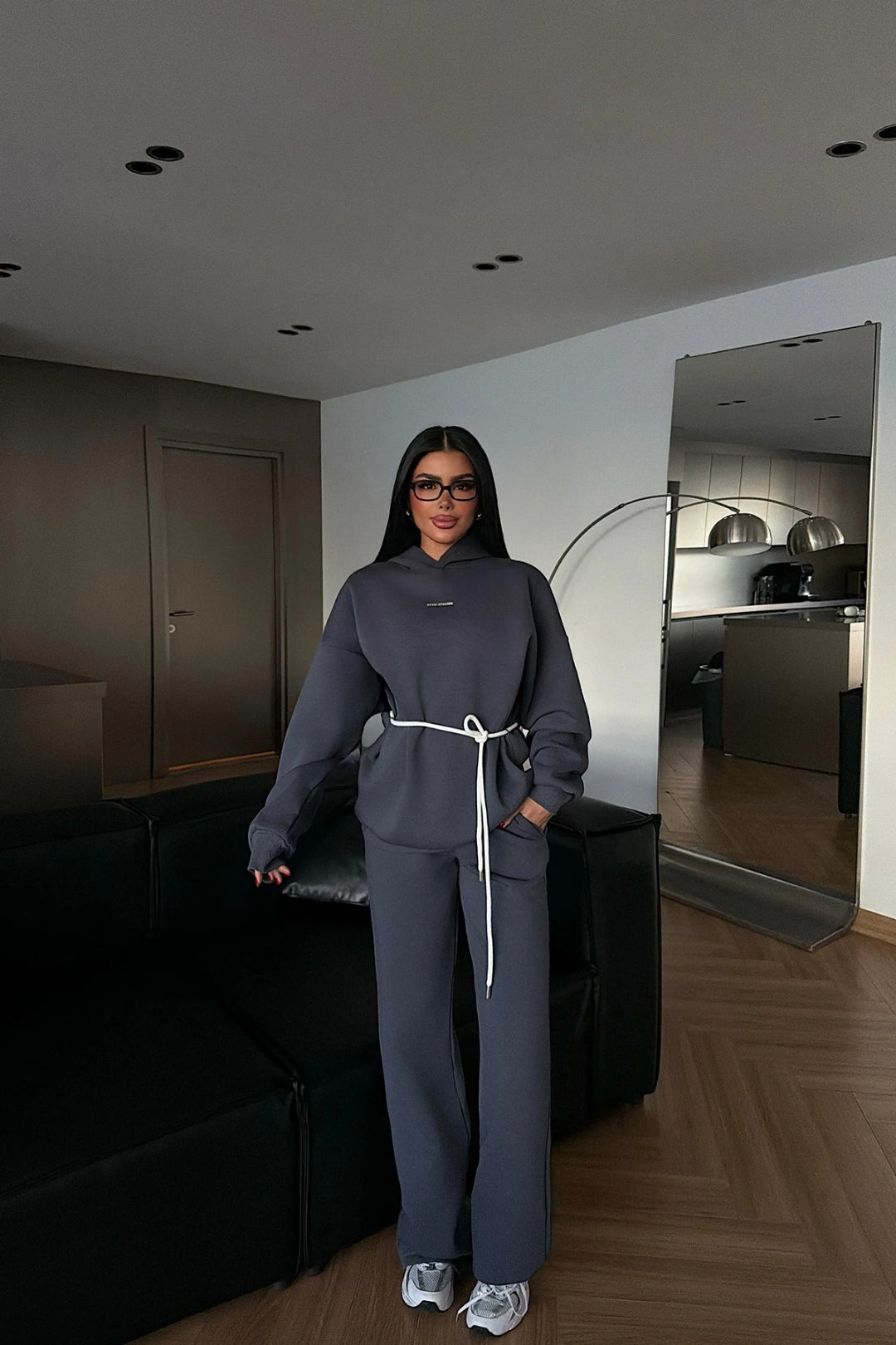 Cavielle Contrast-Tie Hoodie & Wide-Leg Tracksuit Set – Smoke Gray