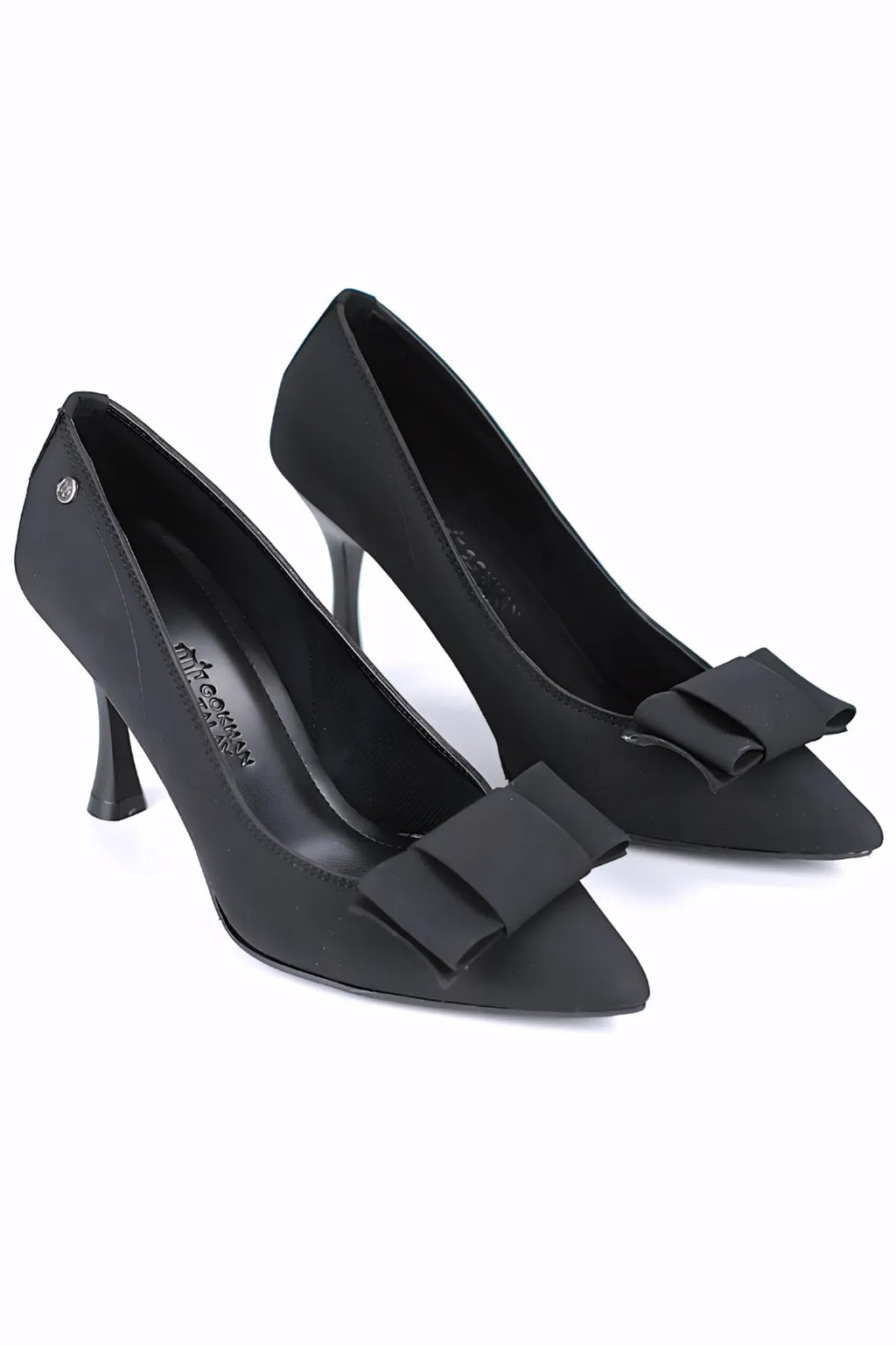 Polina Esnek Yumuşak Kaymaz Taban (8 cm) Siyah Rugan Köşe Fiyonk Kadın Topuklu Ayakkabı – Siyah Süet