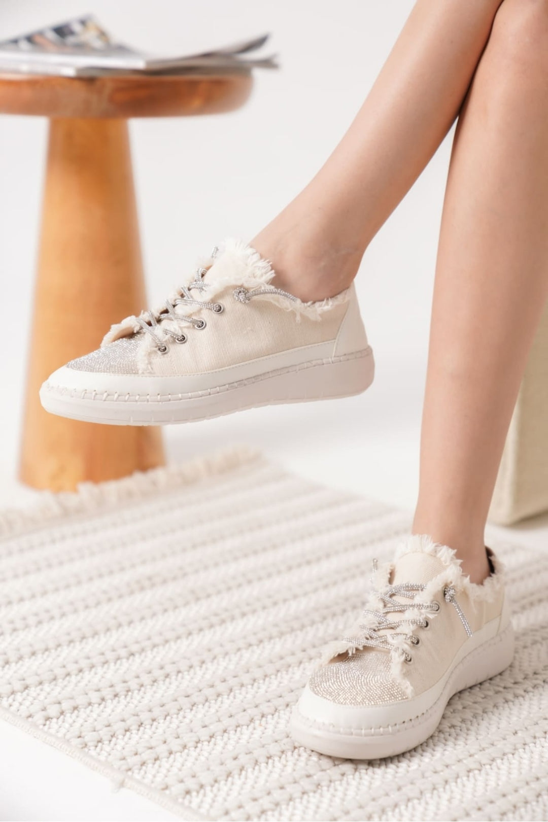 Bej Kadın Günlük Ayakkabı Ortapedik Pedli Taban (3 cm)