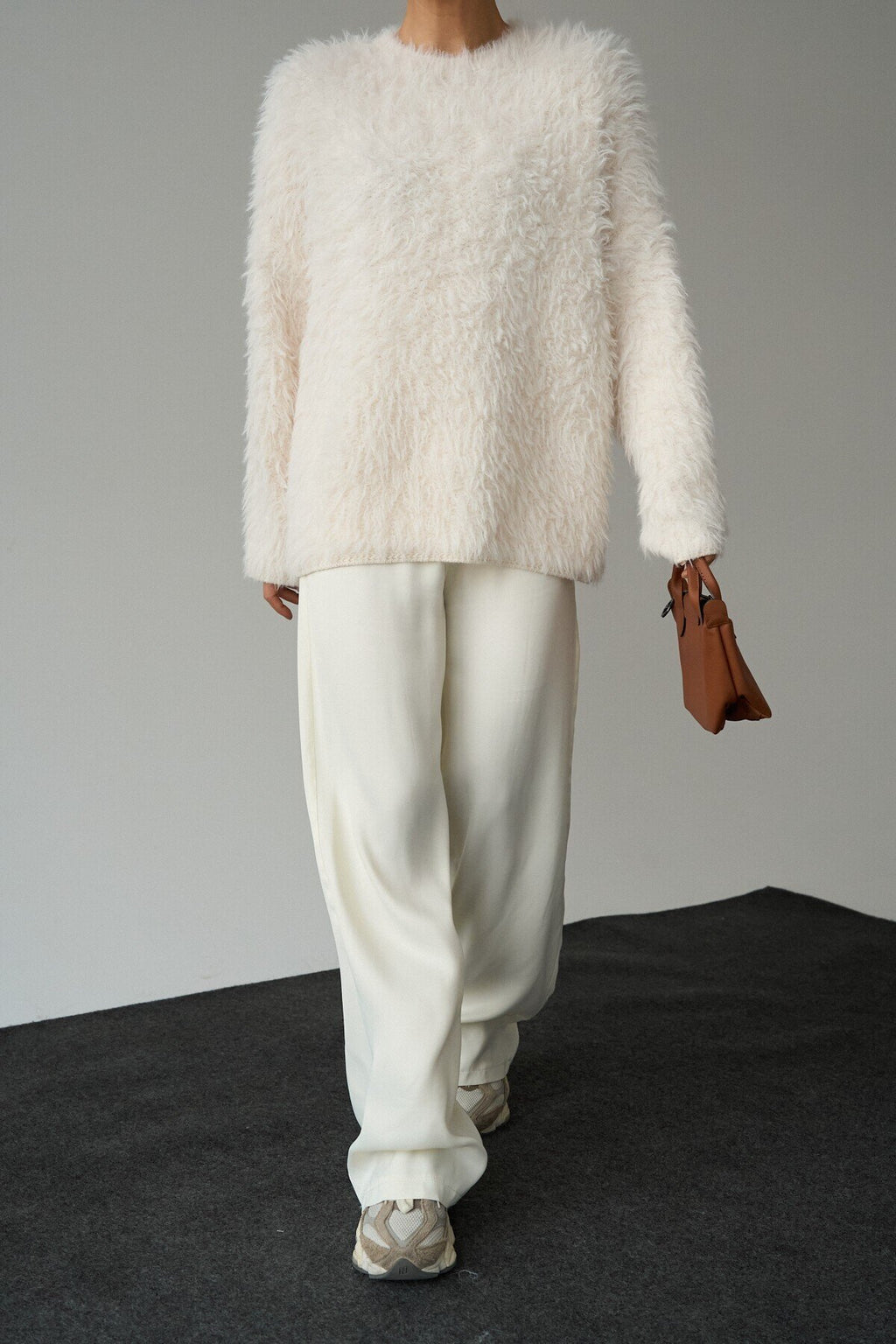 Drexen Fluffy Textured Crew-Neck Sweater – Cream