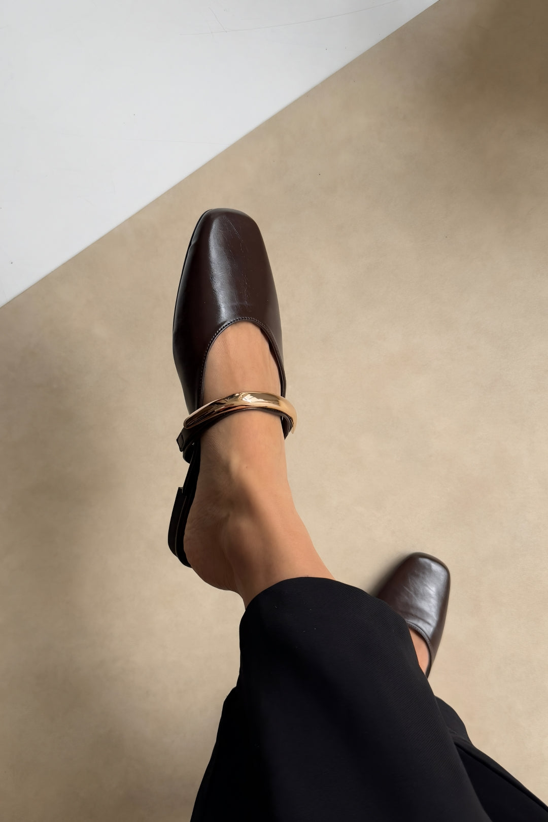 Bitter Coffee Gold Detailed Square Toe Elegant Women's Slippers