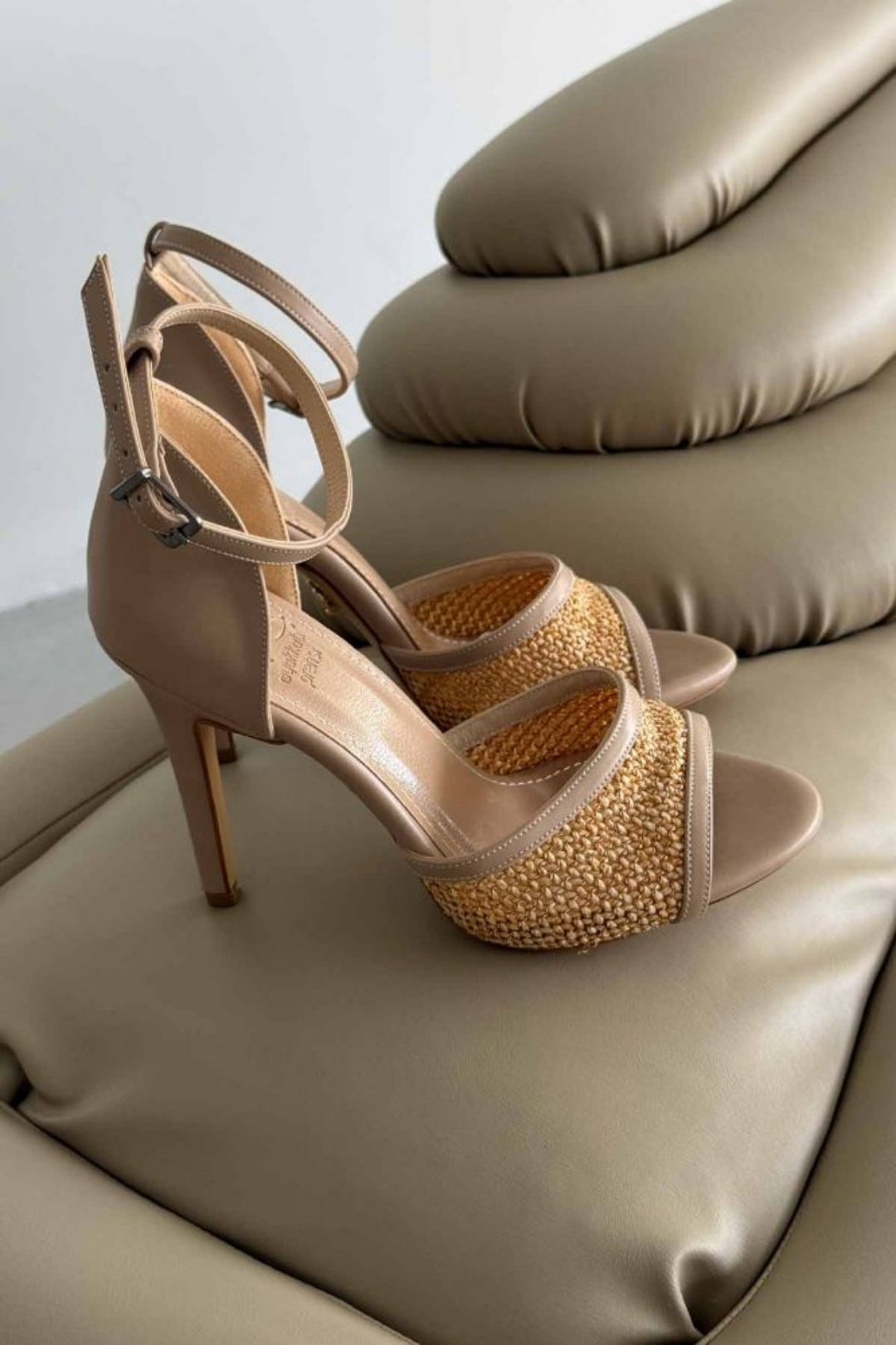Bronze Hasır Bej 10 CM İnce Topuklu Stiletto