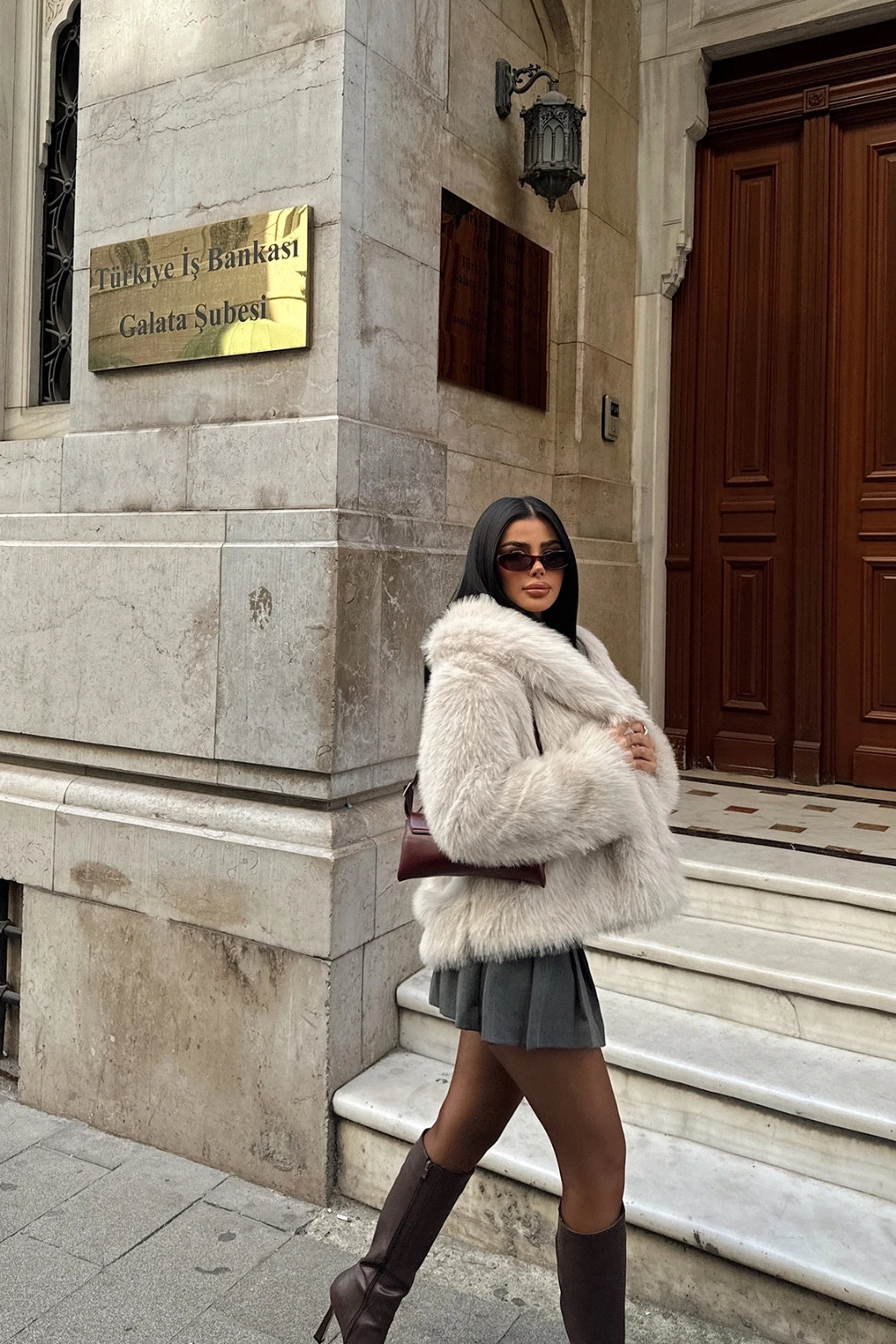 Rufina Luxe Faux Fur Jacket – Cream