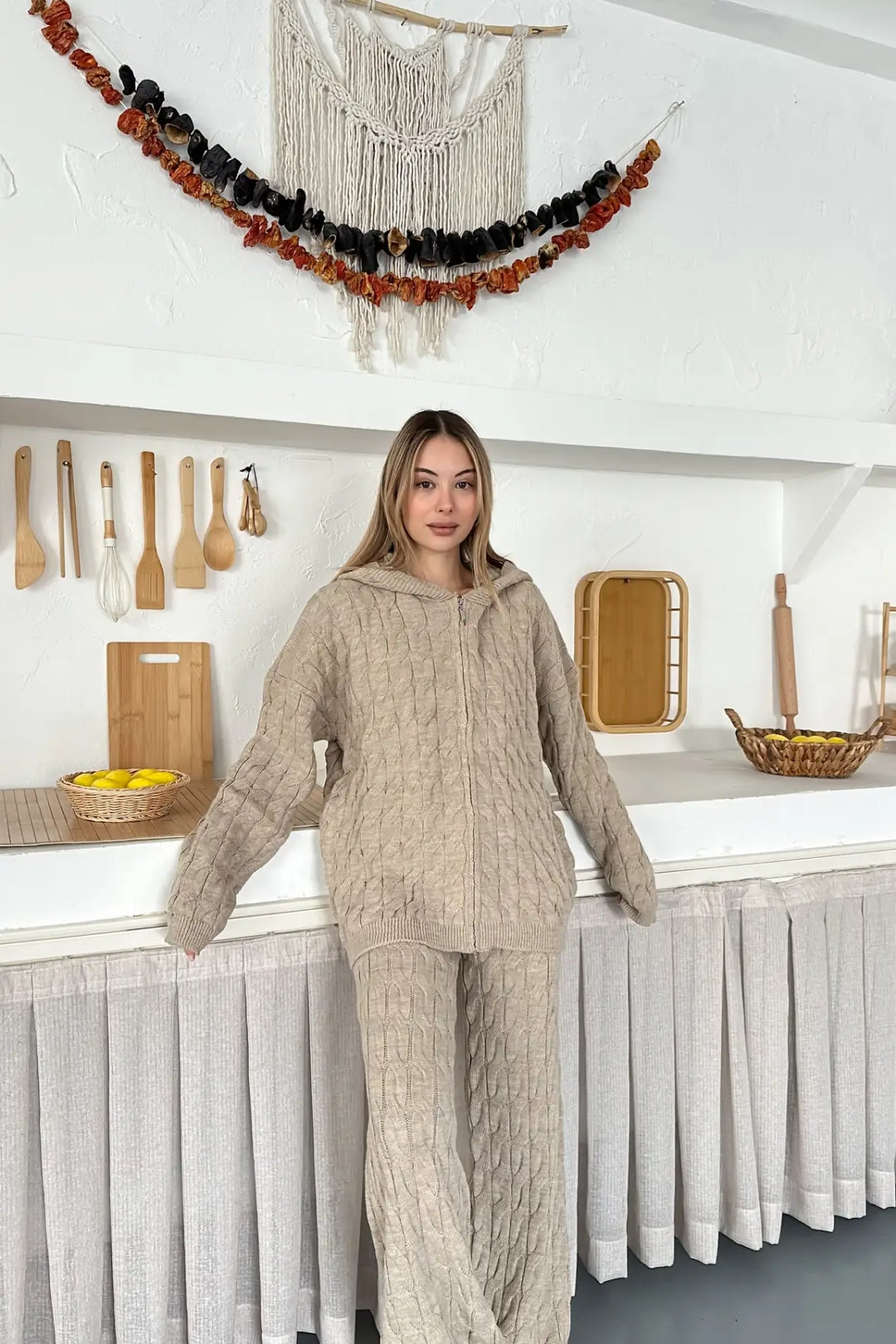 Briar Cable Knit Hooded Two-Piece Set – Light Brown