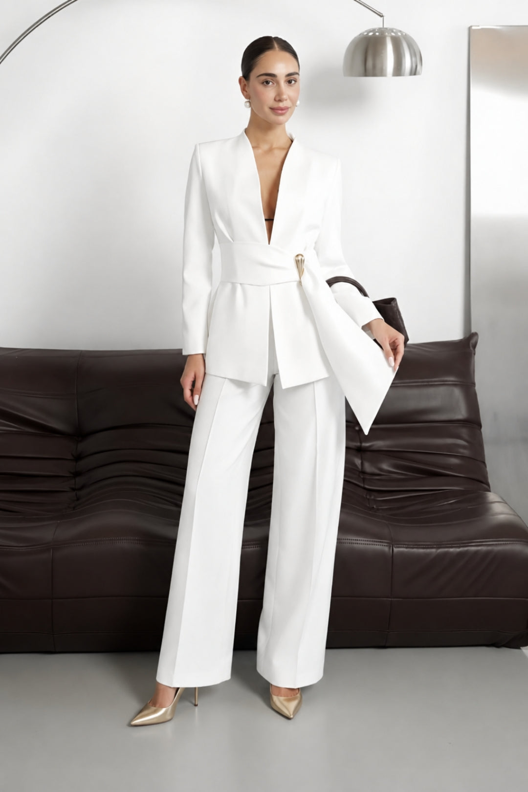 Monaco Lumière Signature Look – Premium White Tailored Suit & Sity Genuine Leather Gold Stiletto Bundle