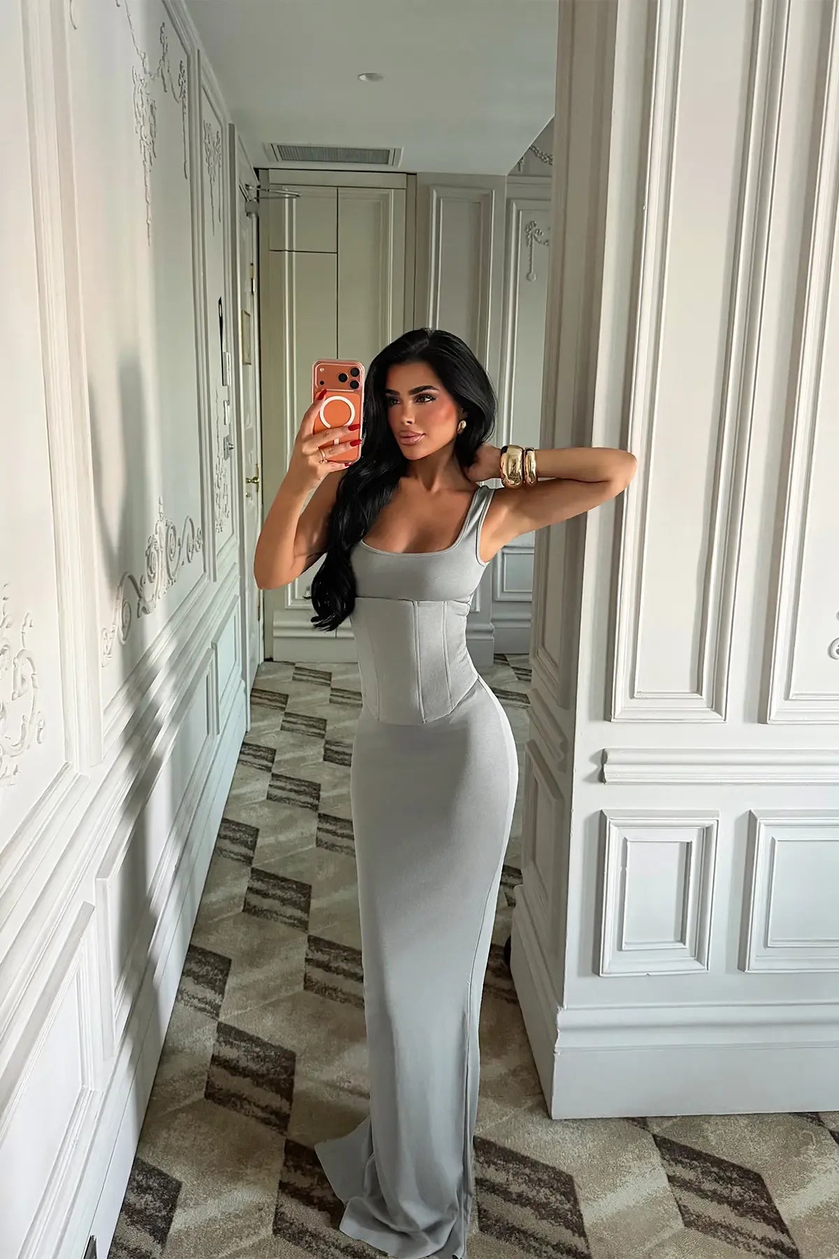 Nivellea Sculpted Corset Maxi Dress – Light Grey