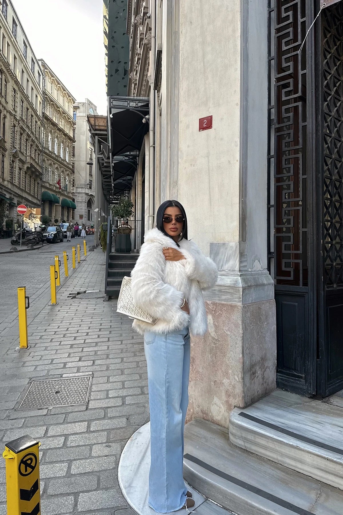 Rufina Luxe Faux Fur Jacket – Cream