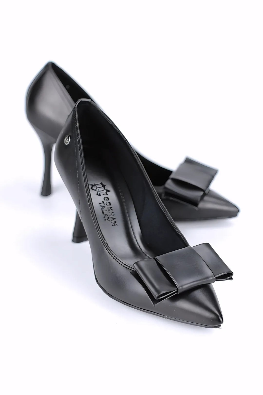 Polina Esnek Yumuşak Kaymaz Taban (8 cm) Siyah Rugan Köşe Fiyonk Kadın Topuklu Ayakkabı – Siyah Süet