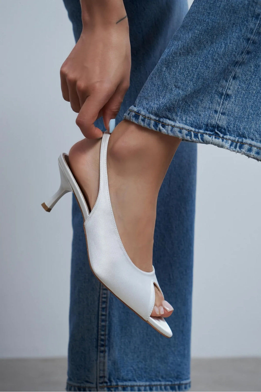 Aurelia Satin Peep-Toe Slingback Kitten Heels – Pearl Satin