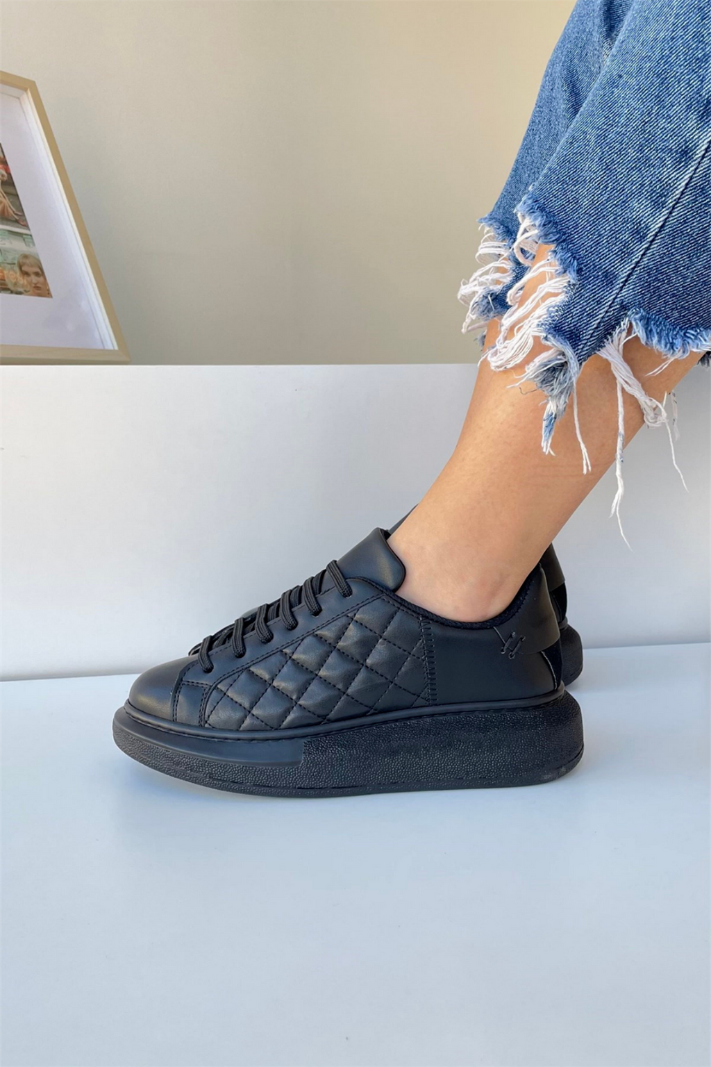 Waffle Sole Kapitone Kadın Sneaker Serisi - Siyah