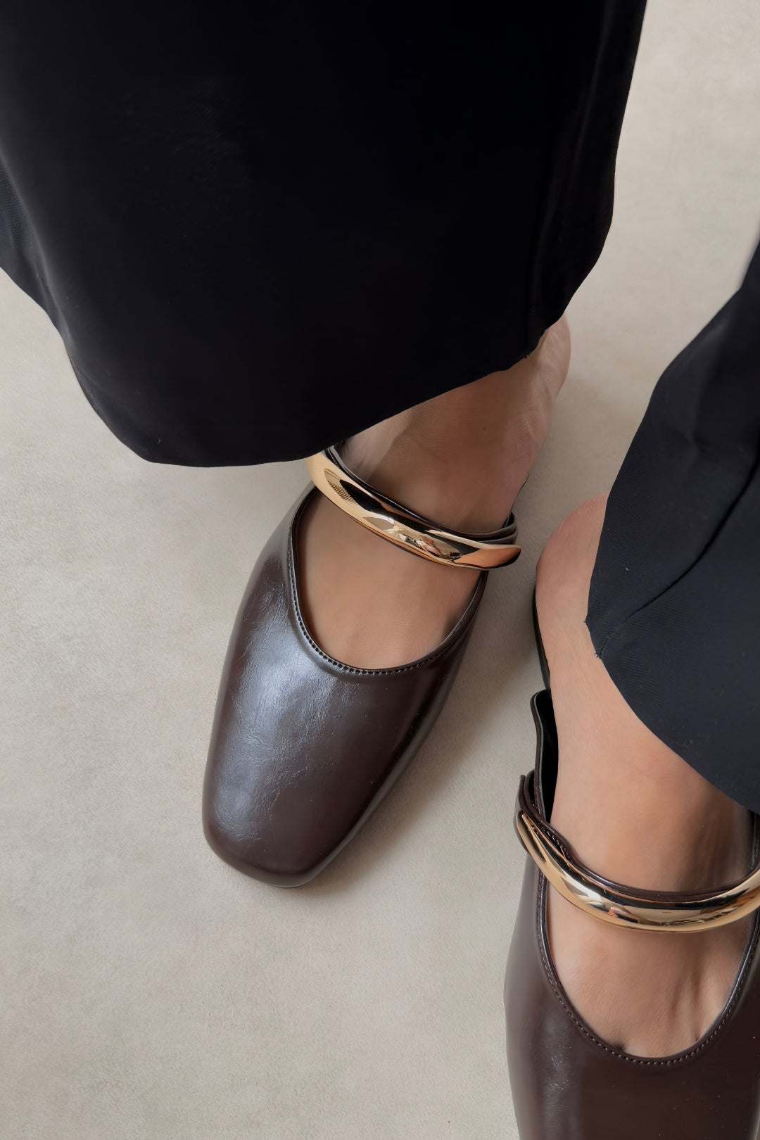 Bitter Coffee Gold Detailed Square Toe Elegant Women's Slippers
