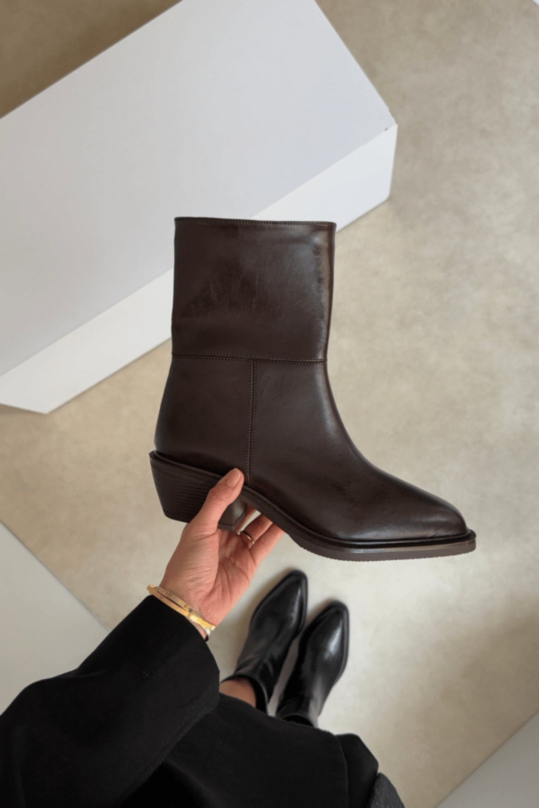 Arielle Short Western Boots – Black Croc