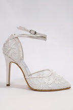 Pointed-Toe Bridal Shoes with White Flower Embroidery