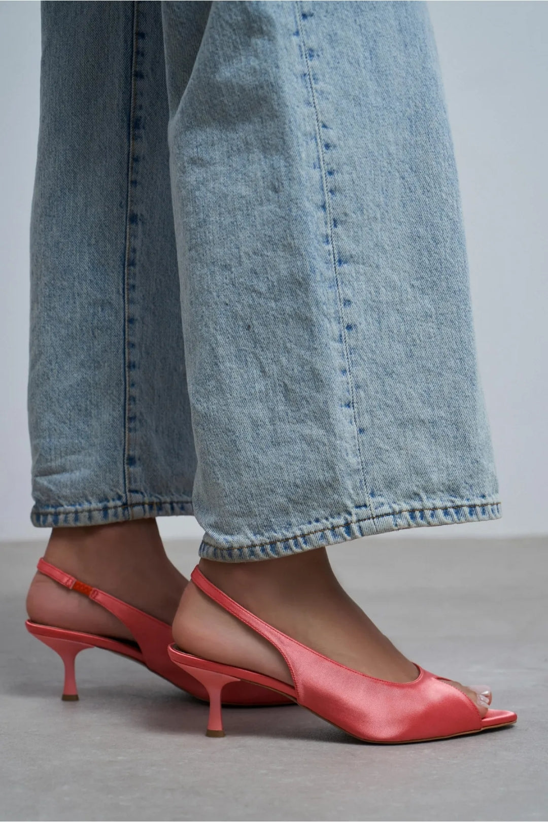 Aurelia Satin Peep-Toe Slingback Kitten Heels – Salmon Satin
