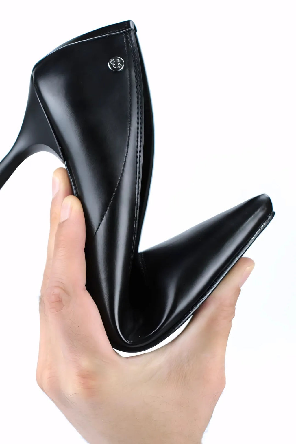 Polina Esnek Yumuşak Kaymaz Taban (8 cm) Siyah Rugan Köşe Fiyonk Kadın Topuklu Ayakkabı – Siyah Süet