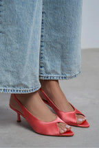 Aurelia Satin Peep-Toe Slingback Kitten Heels – Salmon Satin