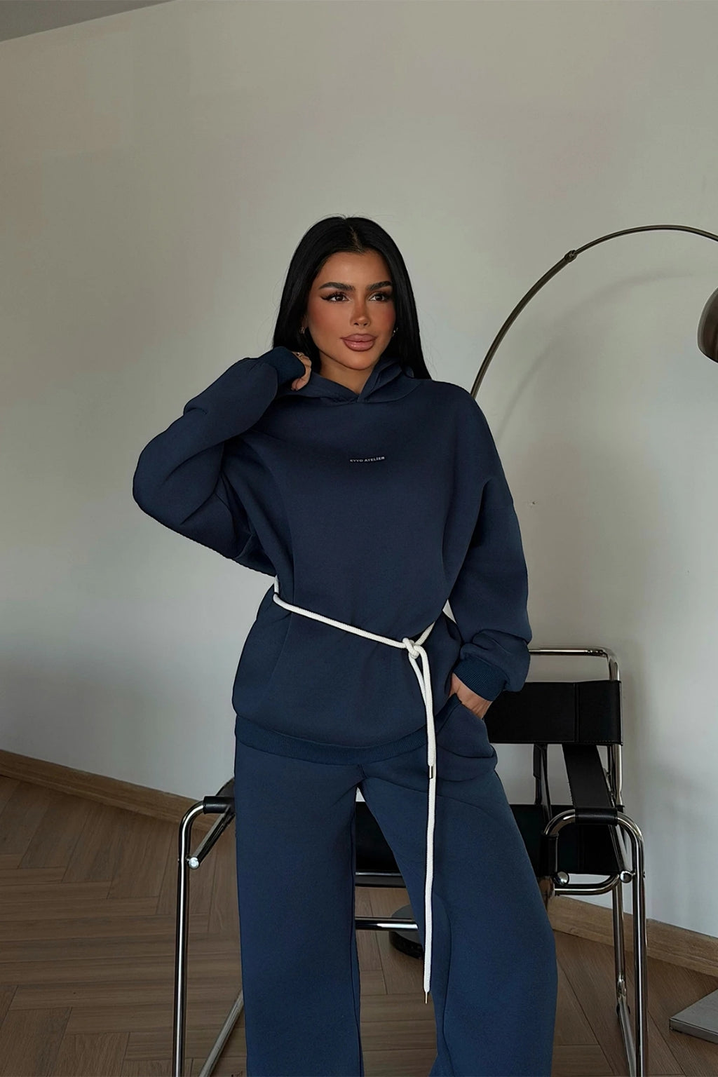 Cavielle Contrast-Tie Hoodie & Wide-Leg Tracksuit Set – Smoke Gray