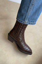 Women's Western Pointed Toe Boots - Bitter Coffee