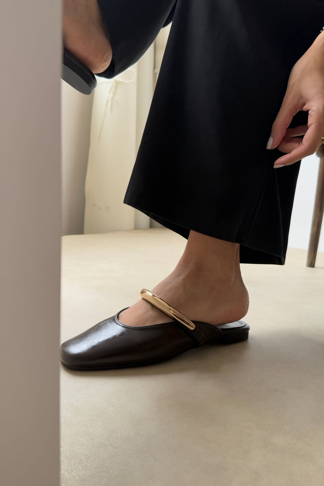 Bitter Coffee Gold Detailed Square Toe Elegant Women's Slippers